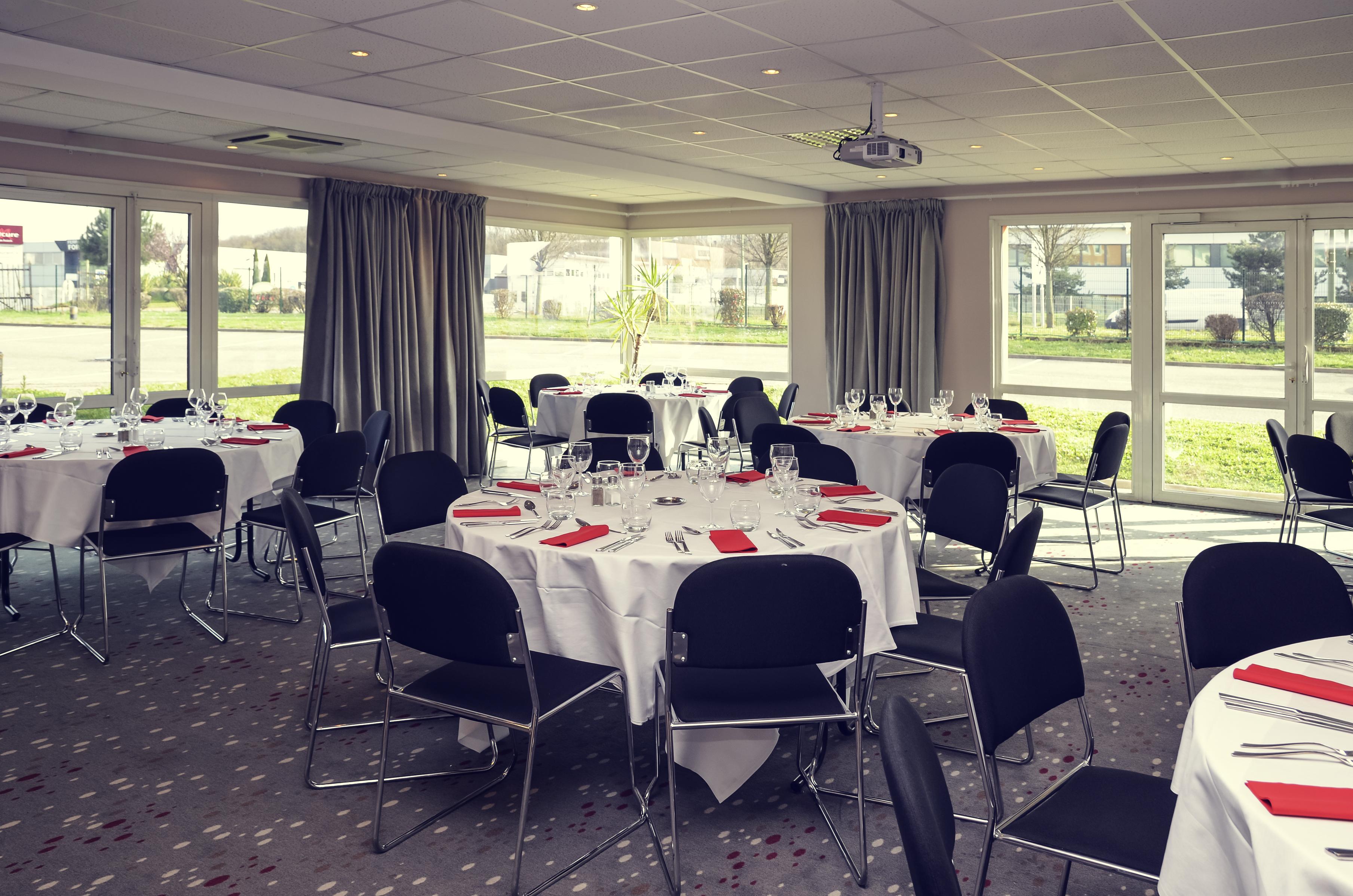 Mercure Lyon Est Chaponnay Ngoại thất bức ảnh