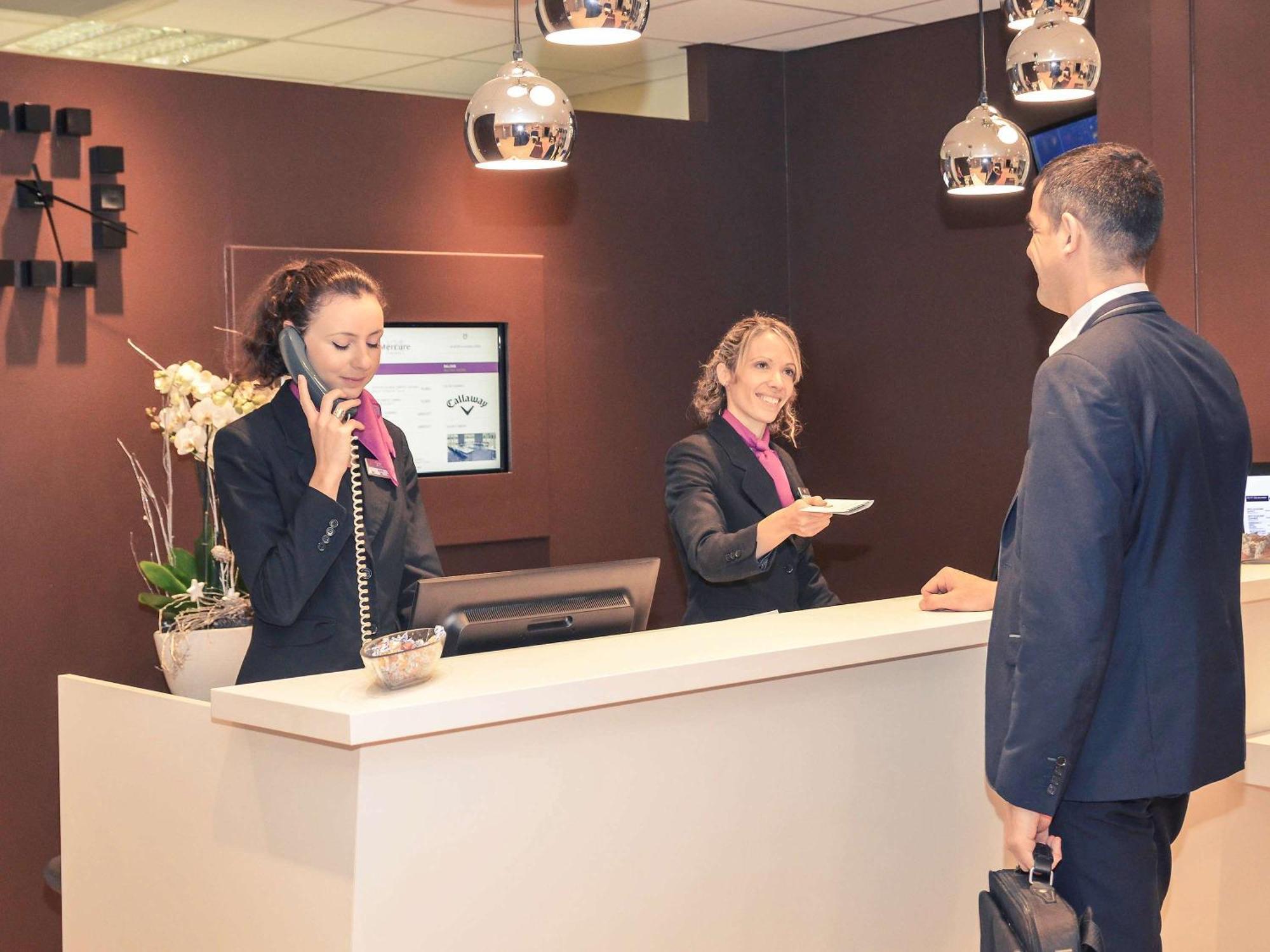 Mercure Lyon Est Chaponnay Ngoại thất bức ảnh