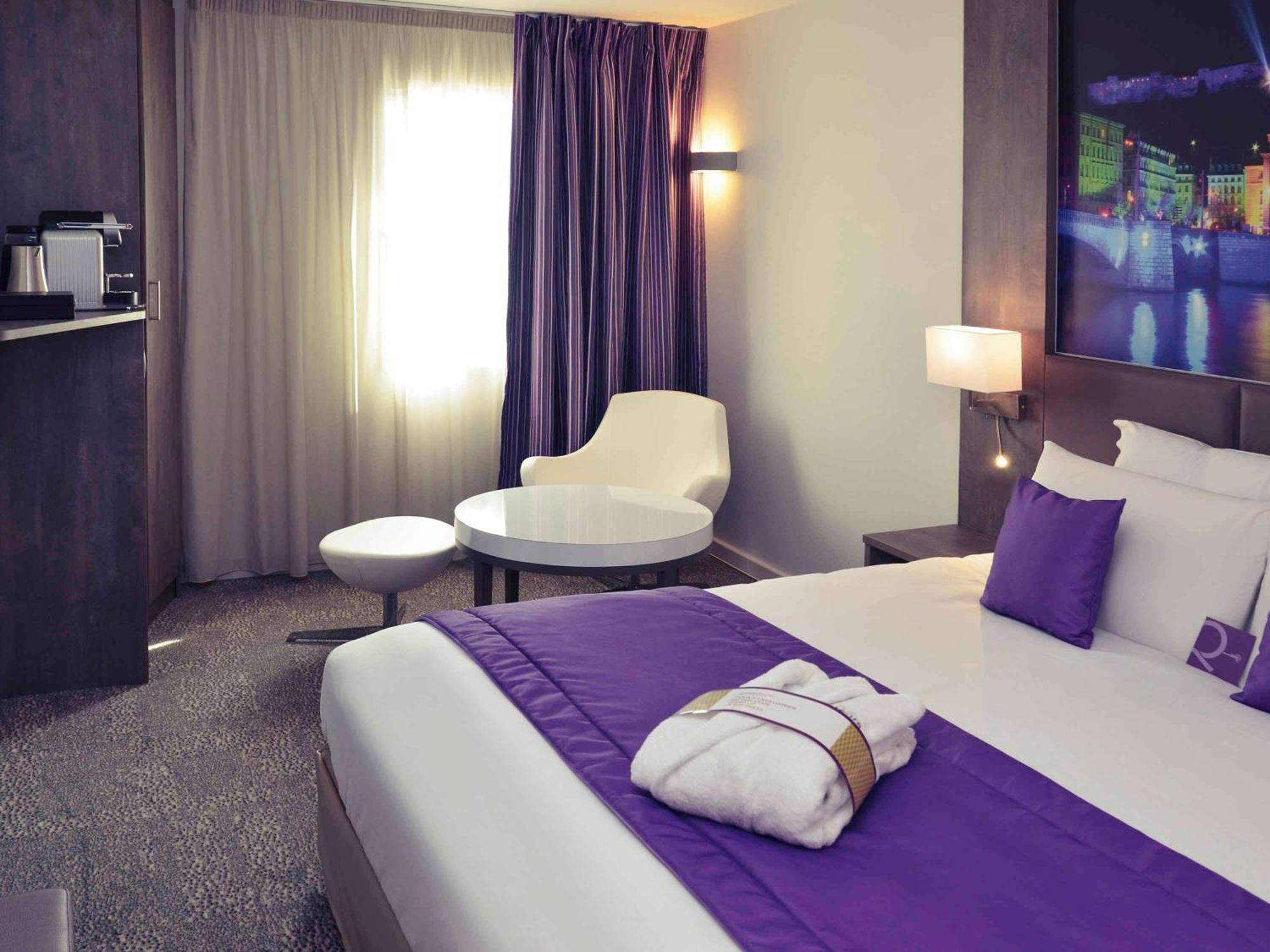 Mercure Lyon Est Chaponnay Ngoại thất bức ảnh