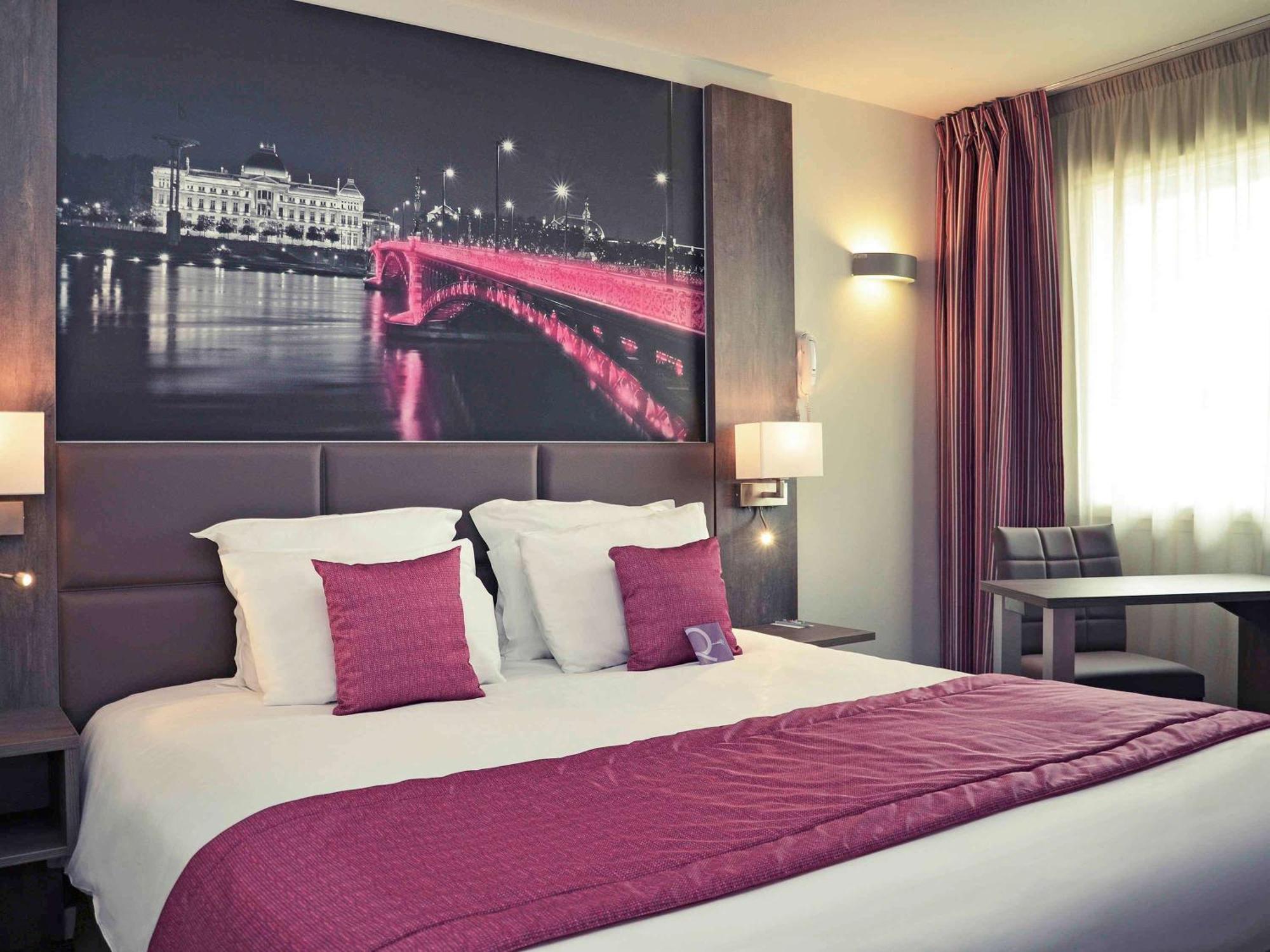 Mercure Lyon Est Chaponnay Ngoại thất bức ảnh
