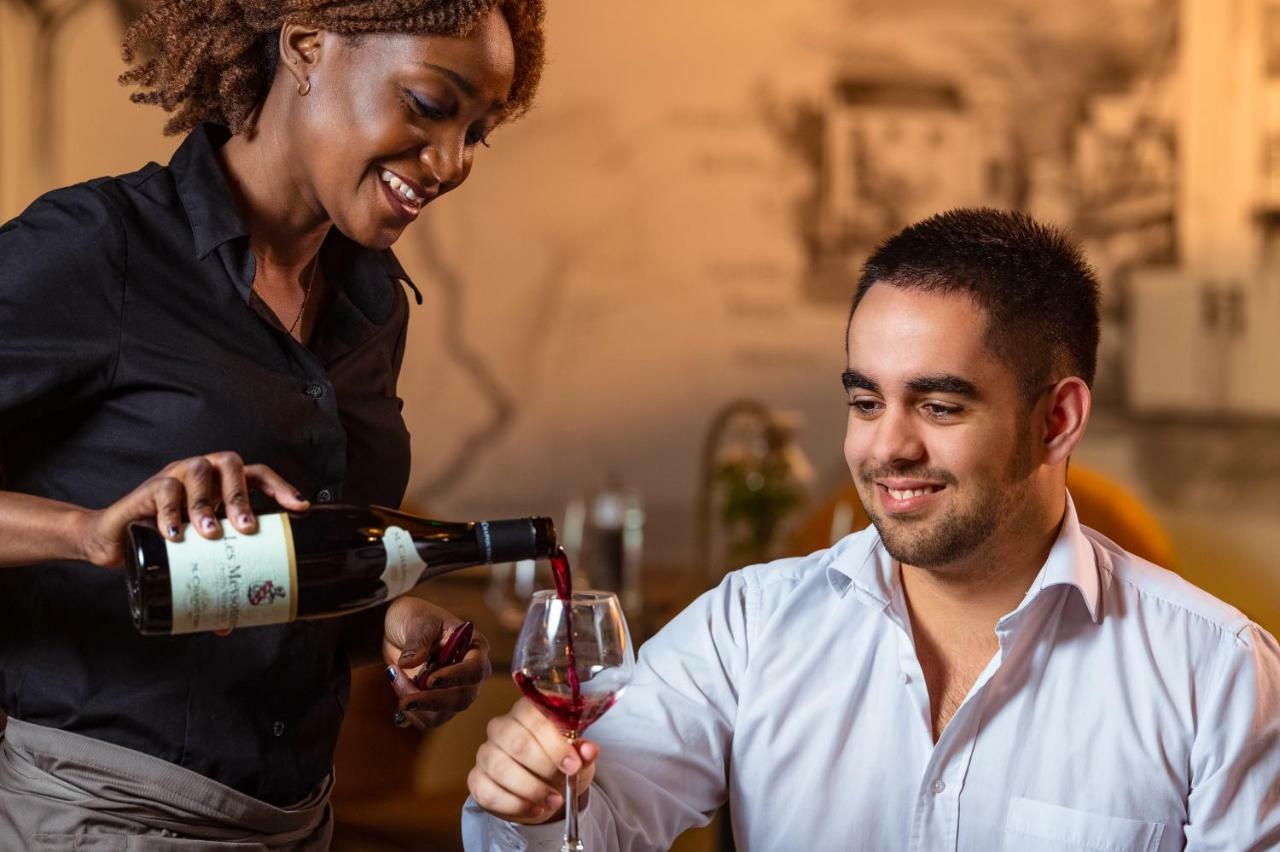 Mercure Lyon Est Chaponnay Ngoại thất bức ảnh
